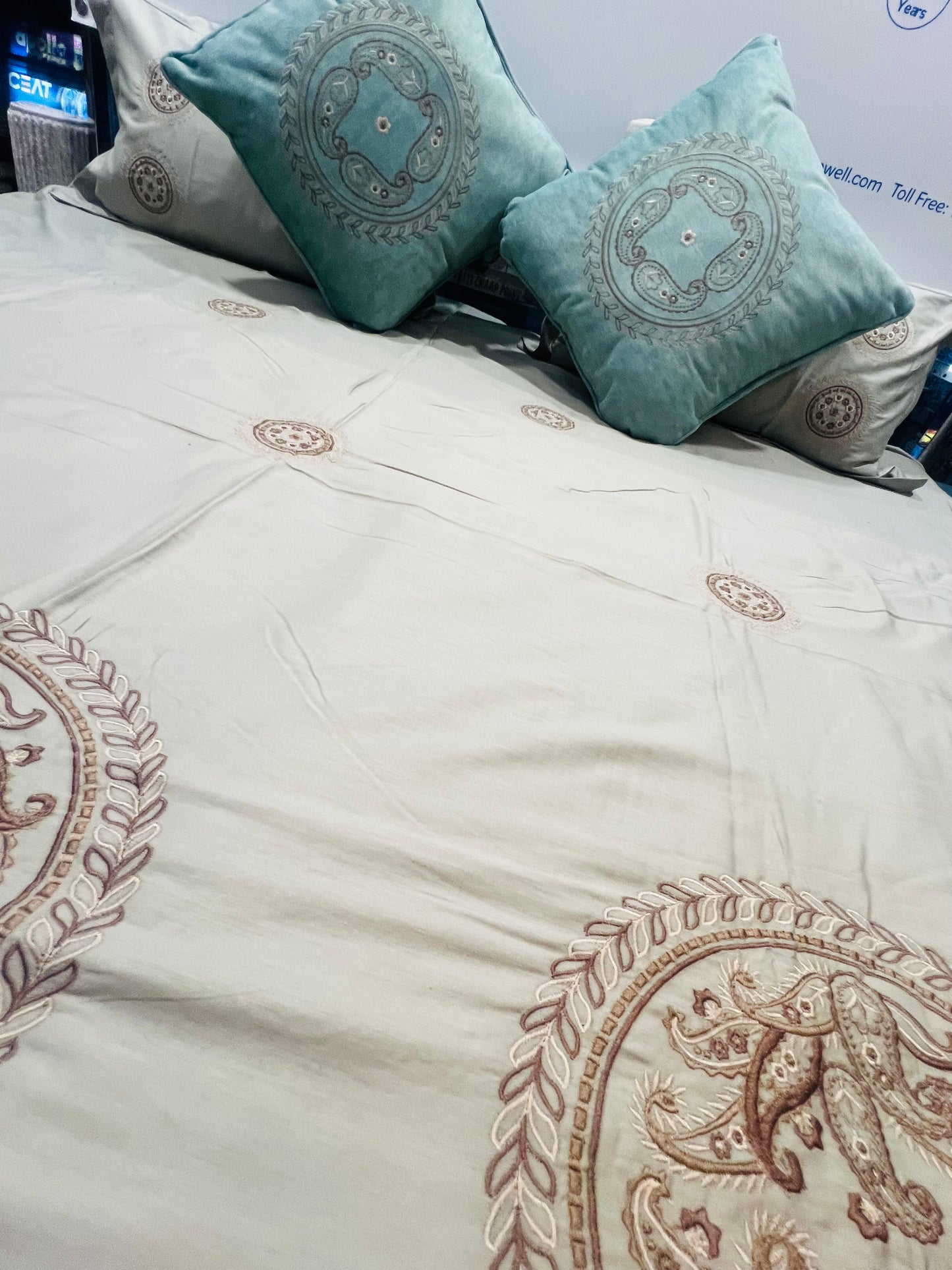 Embroidered Green Bedsheet set