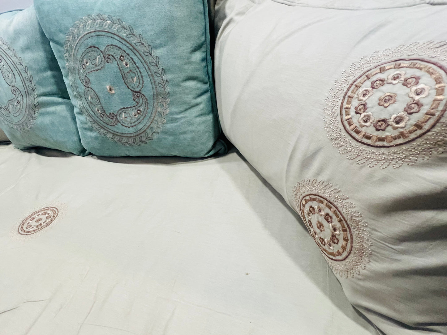 Embroidered Green Bedsheet set