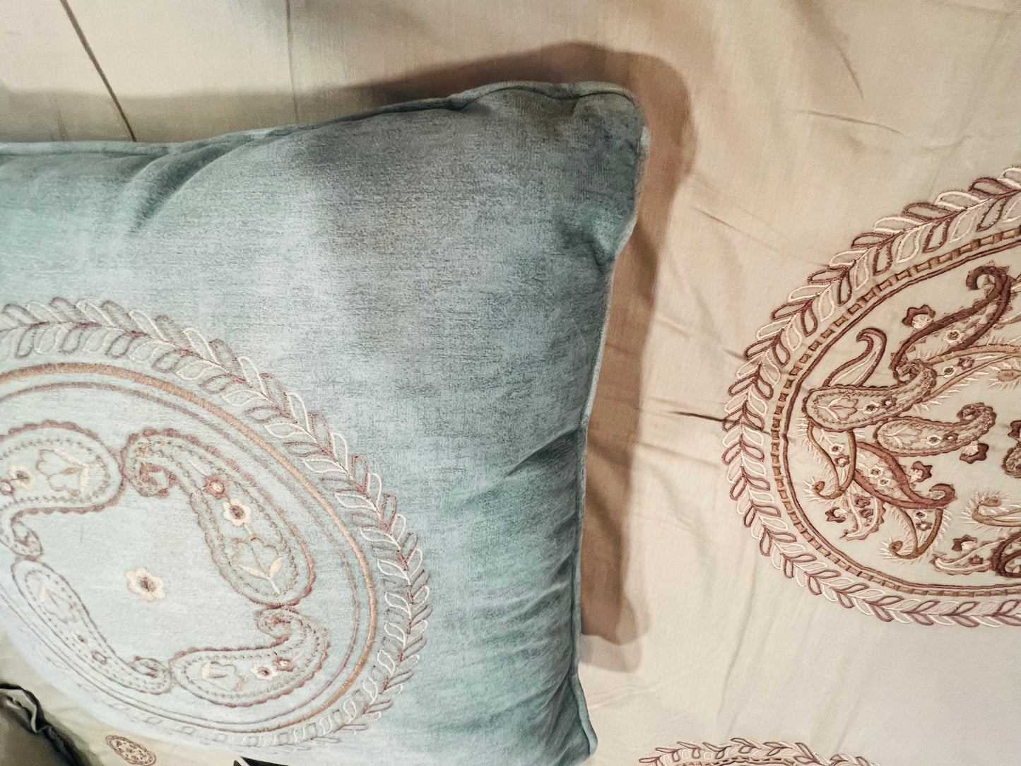 Embroidered Green Bedsheet set